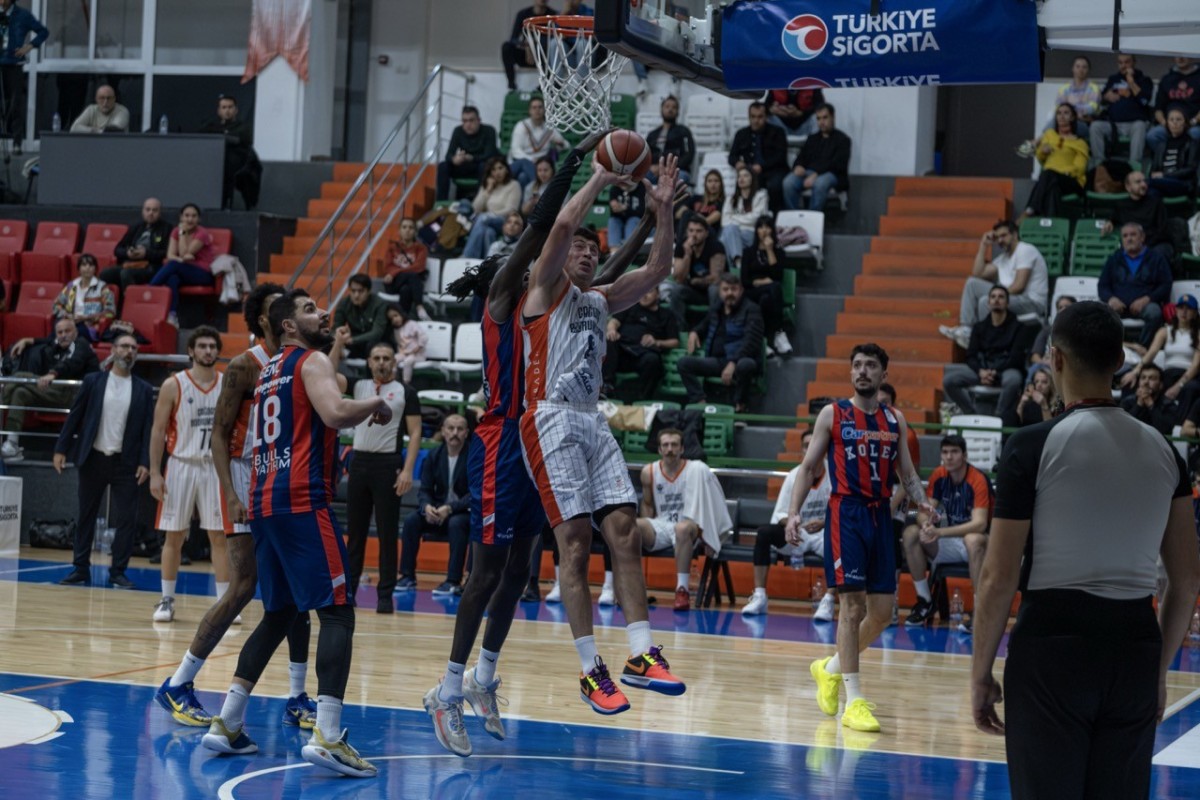 ÇAĞDAŞ BODRUM SPOR, EVİNDE YENİLMEZLİK SERİSİNİ SÜRÜDÜ, PLAY-OFF UMUDU CANLI!