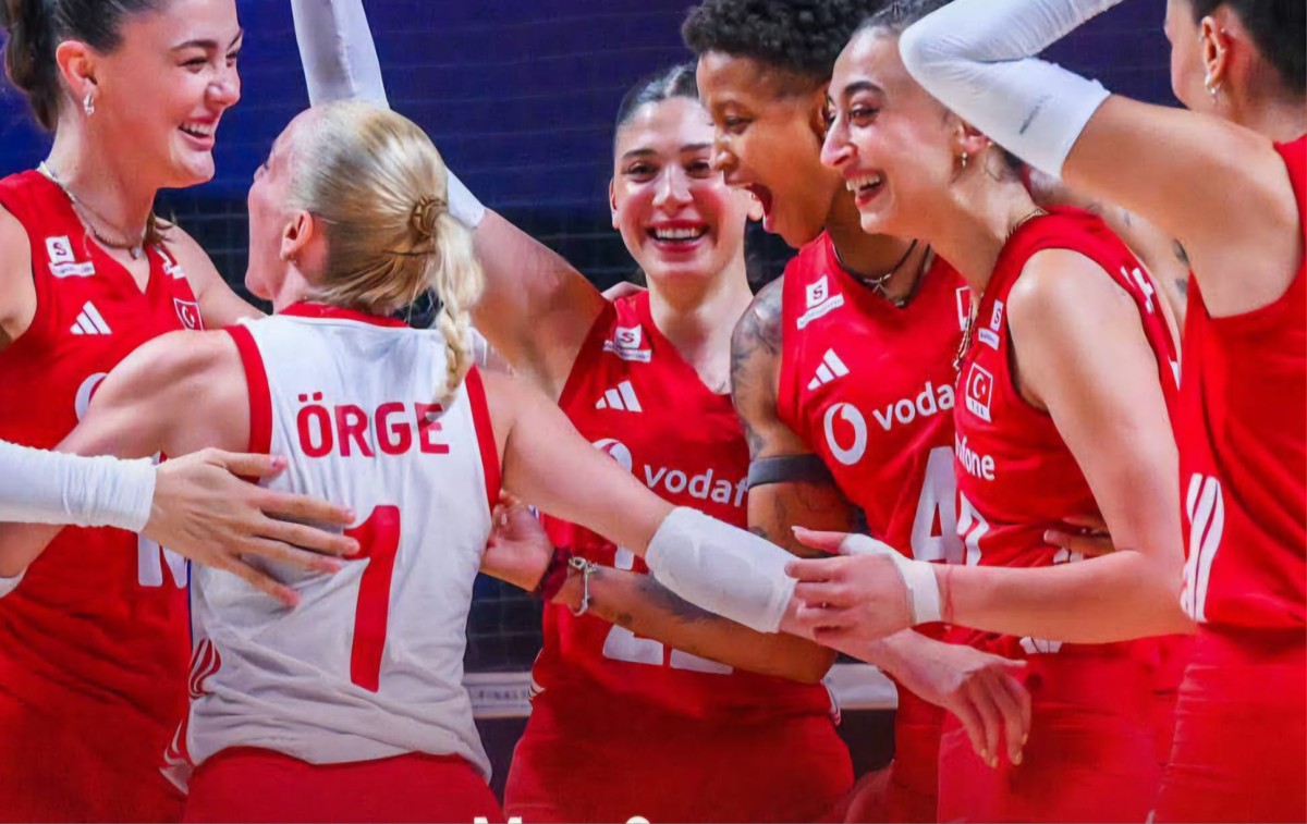 Şampiyon Filenin Sultanları! Türkiye, Milletler Ligi Kupasını Kazandı